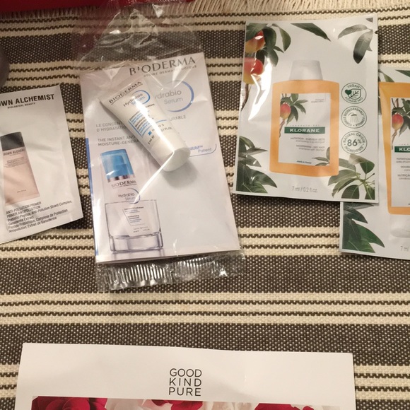 Lookfantastic Makeup Giftbag - Picture 3 of 3